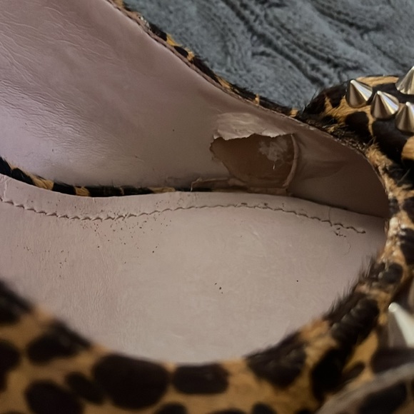 Spotted Brown cheetah pony studded Vince Camuto heels - Picture 4 of 7